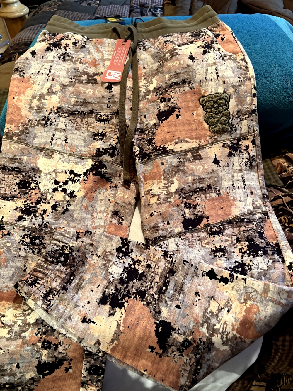 Hustle Gang Dried Herb Camo Jogger Pants in Olive and Multi